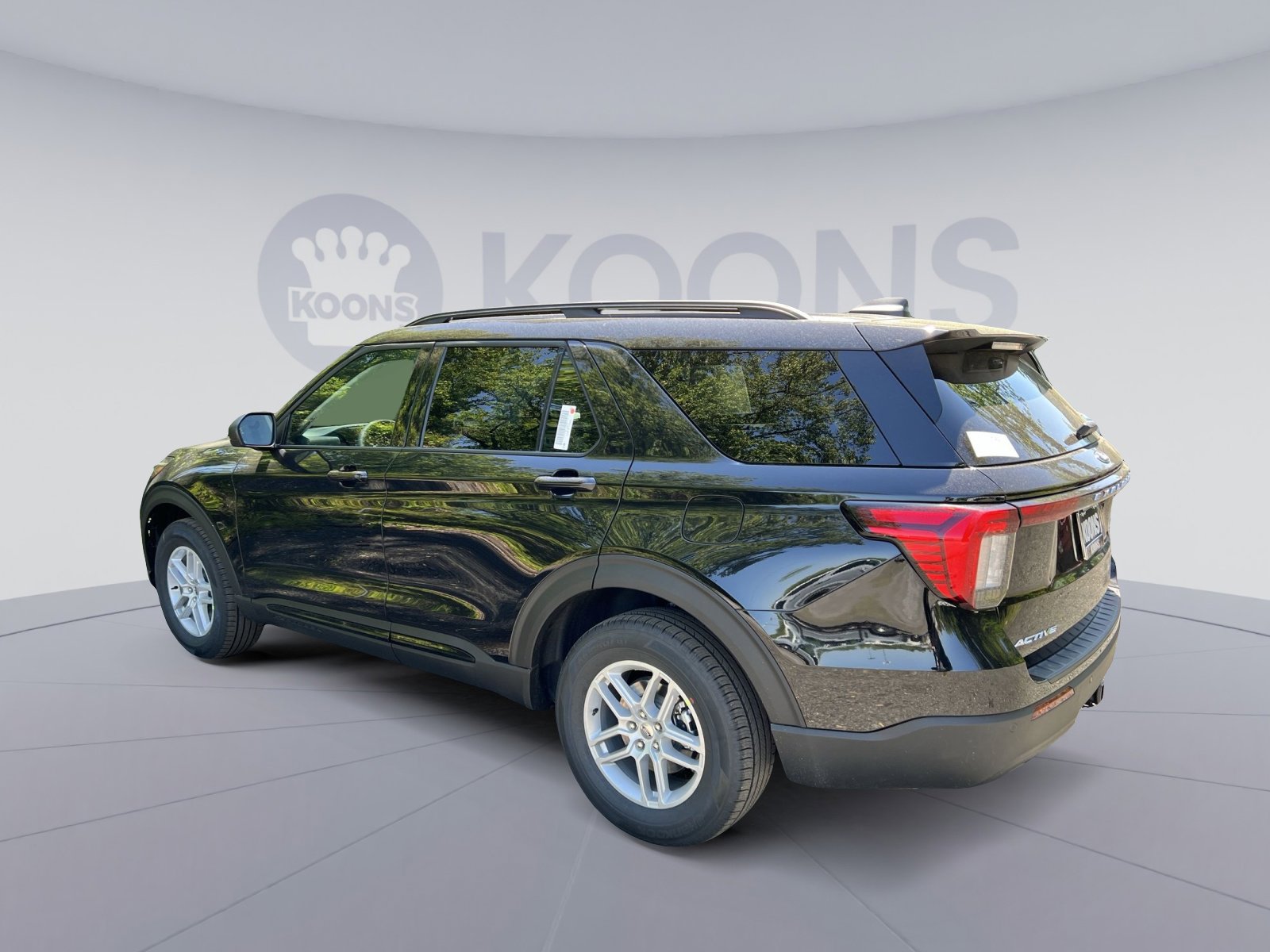 New 2026 Ford Explorer Active AWD/4WD image 8