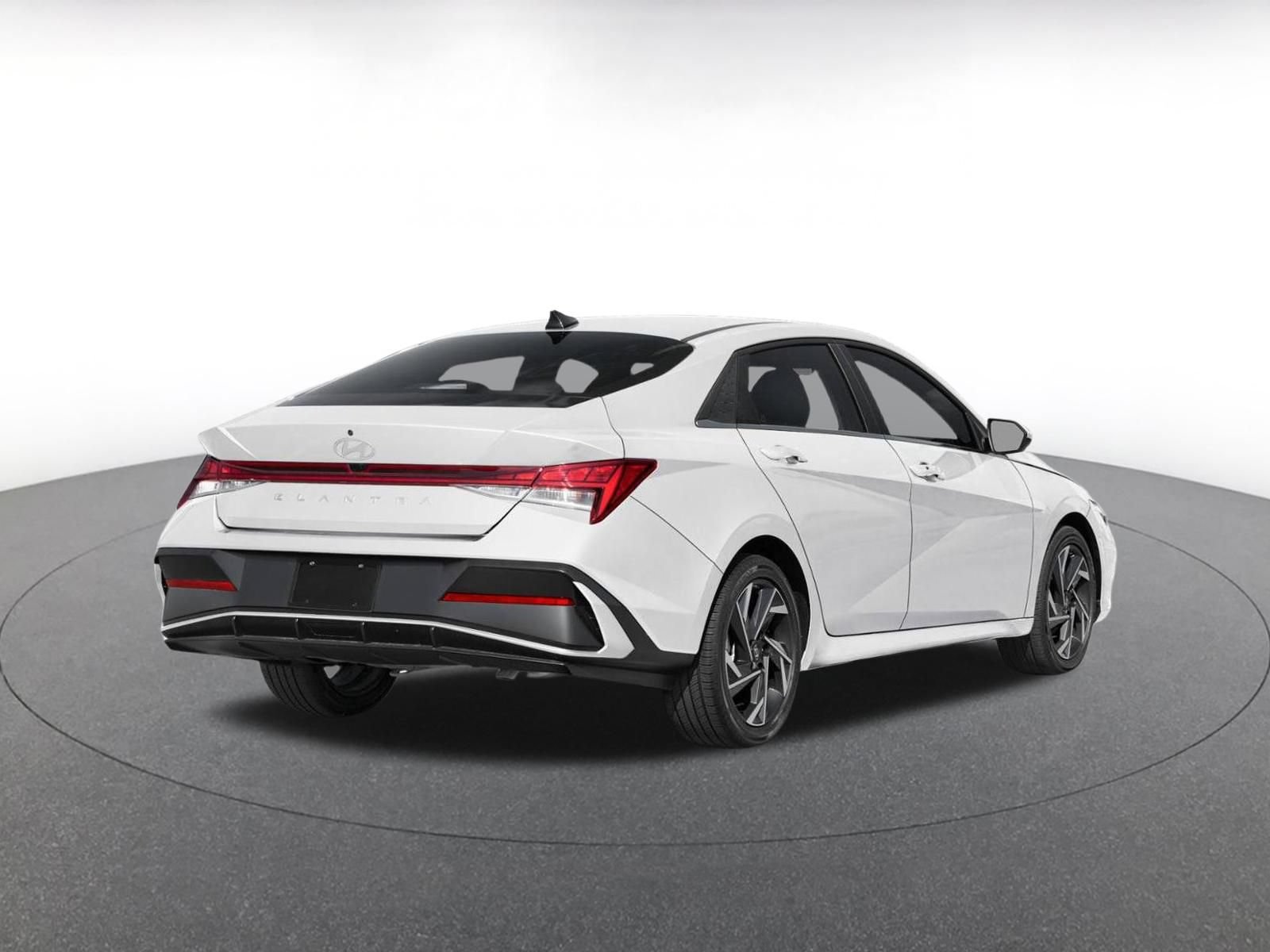 Used 2025 Hyundai Elantra SEL FWD video 2
