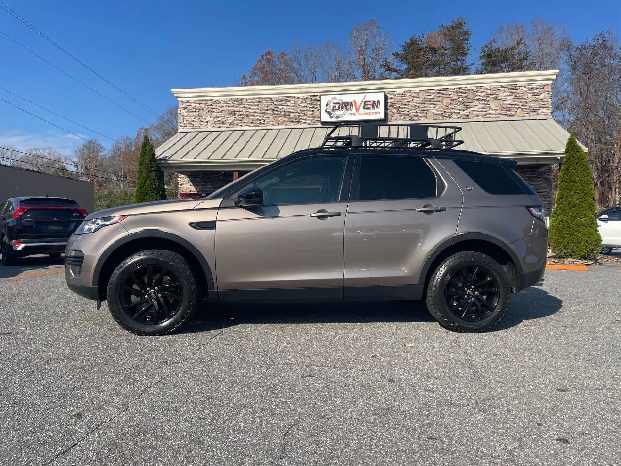 Used 2017 Land Rover Discovery Sport SE