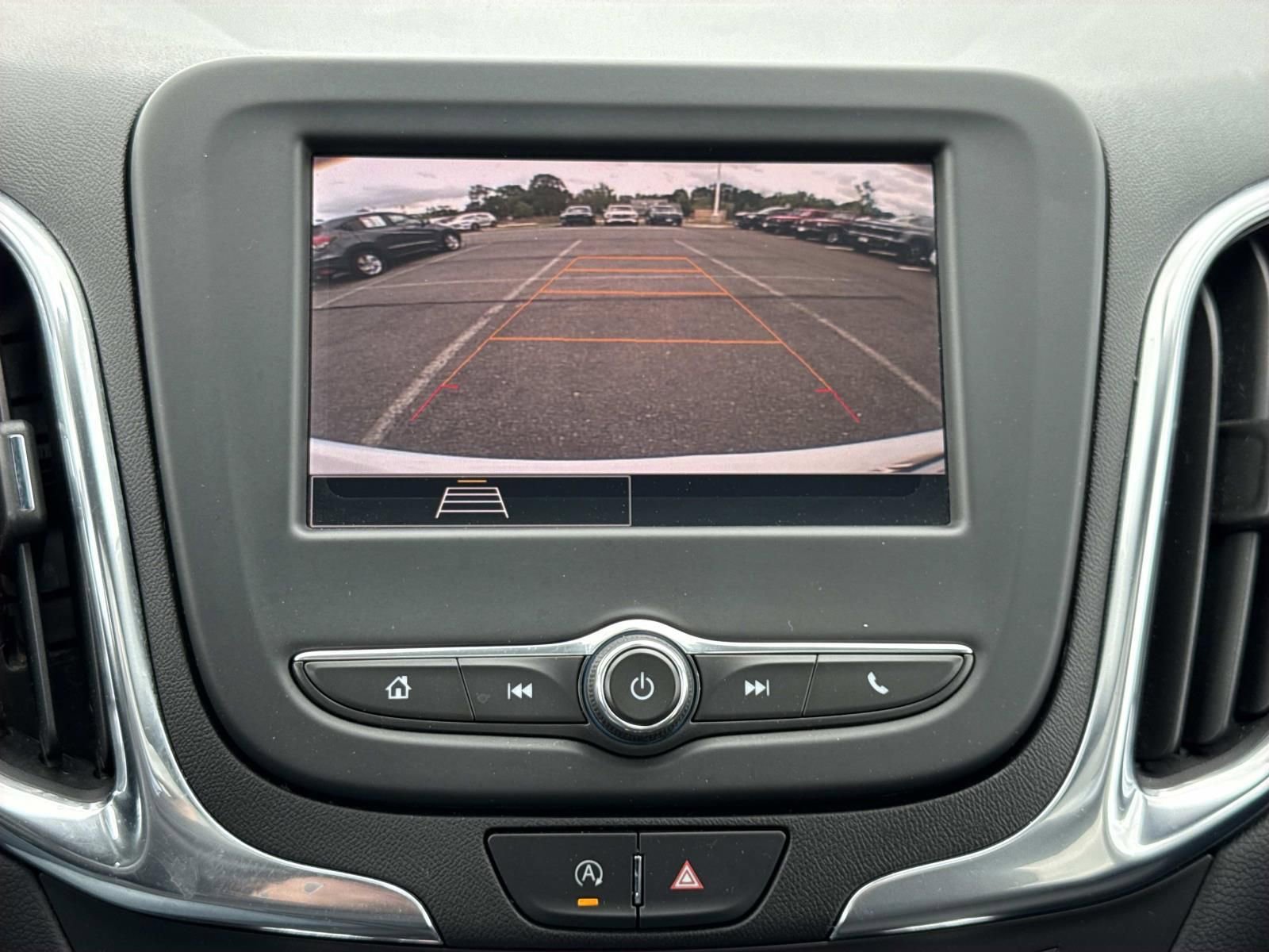 Used 2022 Chevrolet Equinox LT AWD/4WD image 11