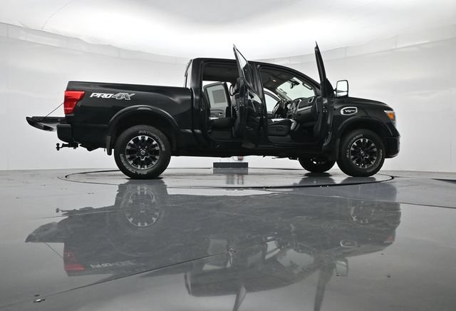 Used 2017 Nissan Titan PRO-4X w/ Pro-4x Convenience Package AWD/4WD image 50
