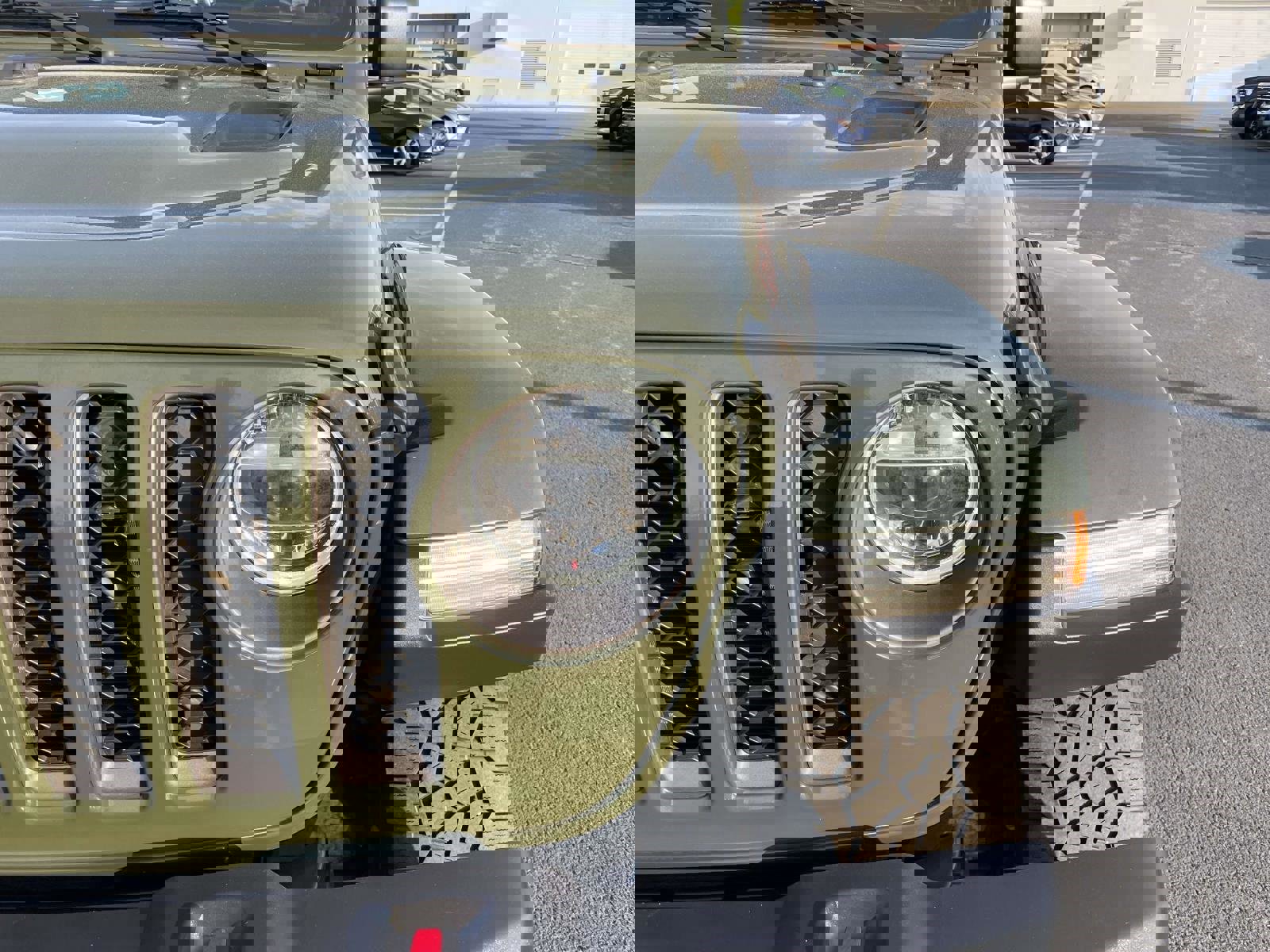 Used 2022 Jeep Gladiator Rubicon w/ LED Lighting Group AWD/4WD image 11