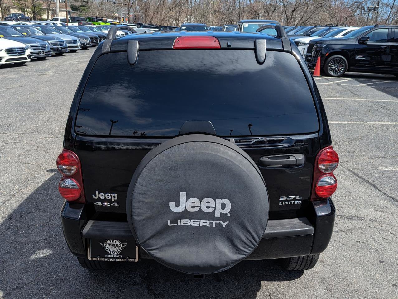Used 2005 Jeep Liberty Limited AWD/4WD image 8