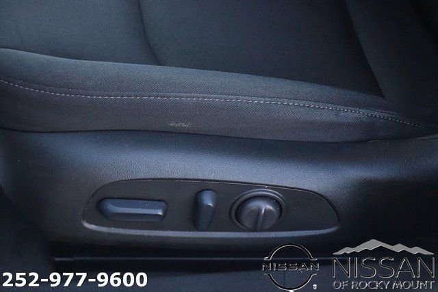 Used 2024 Chevrolet Malibu LT image 15