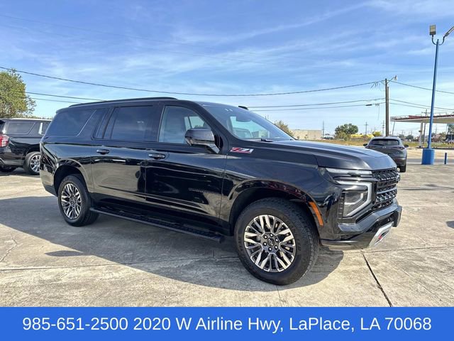 Used 2025 Chevrolet Suburban Z71 image 6