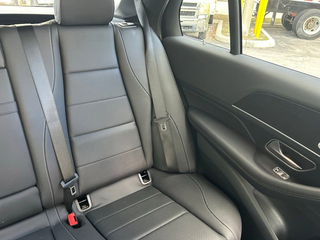 Used 2025 Mercedes-Benz GLE 450e 4MATIC image 14