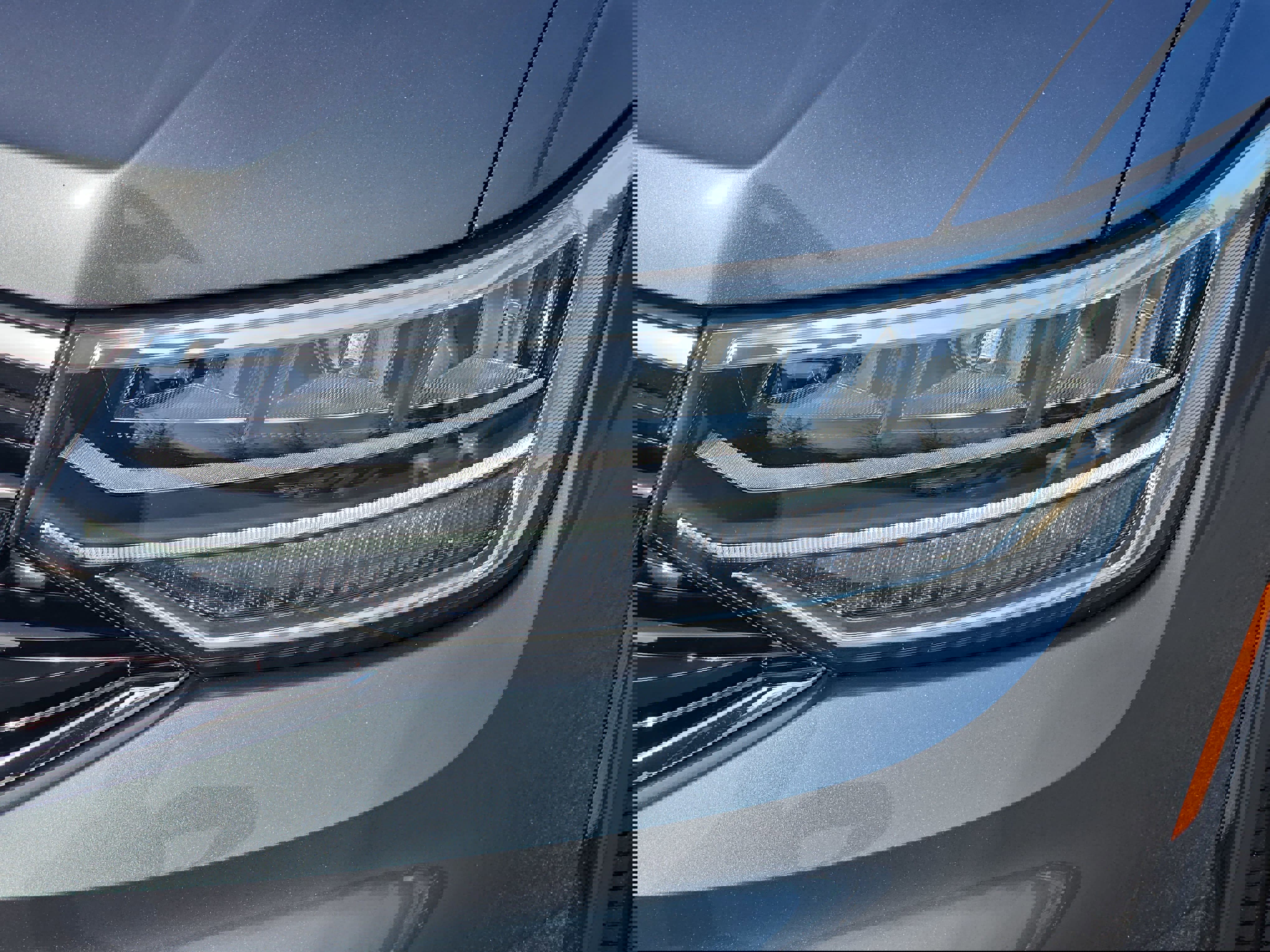 Used 2024 Volkswagen Tiguan SE R-Line image 31