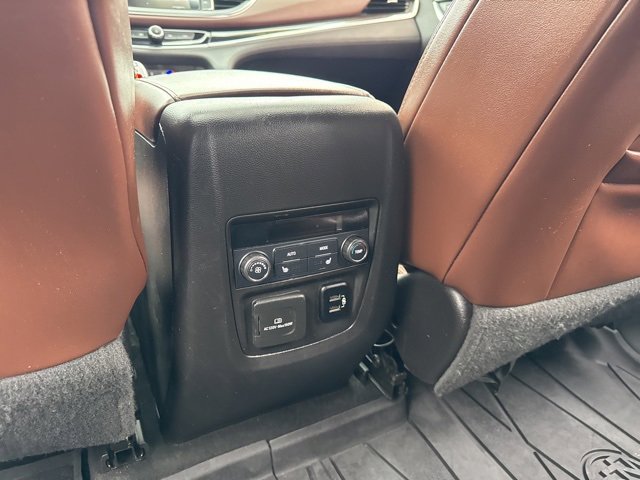 Used 2018 Buick Enclave Avenir image 22