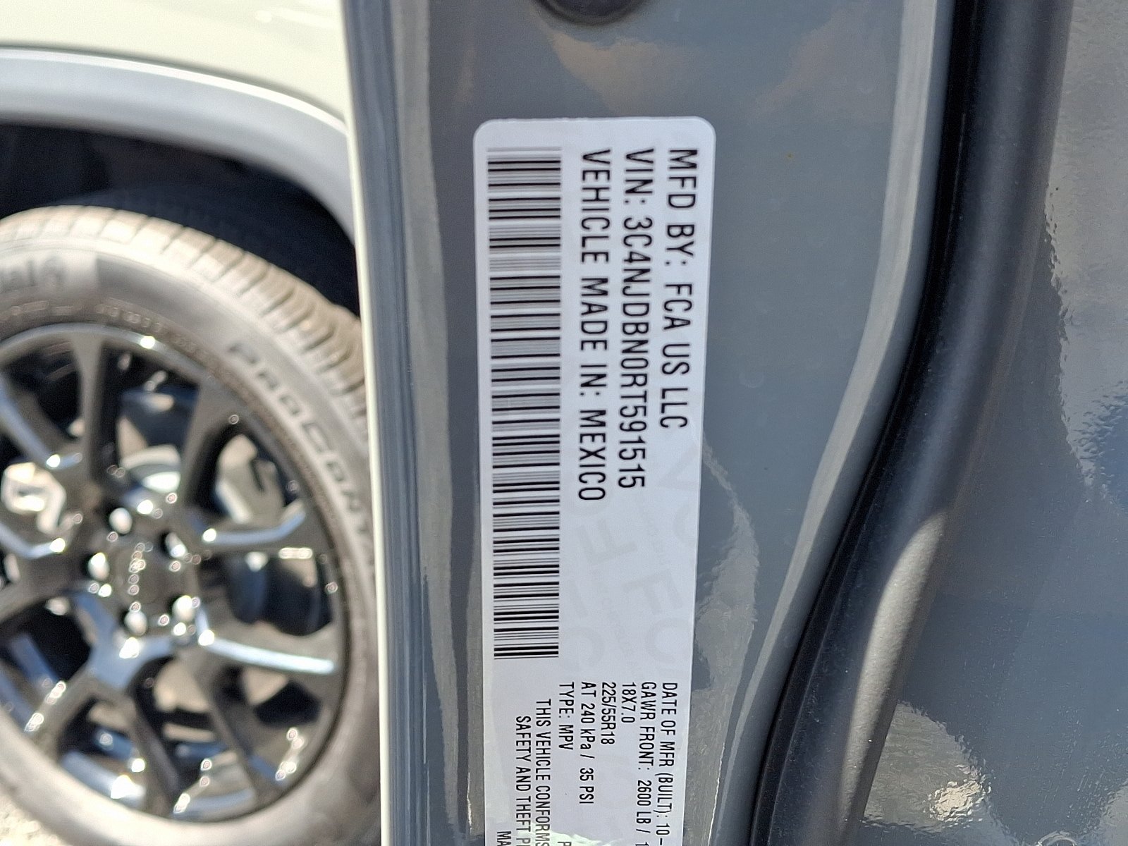 Used 2024 Jeep Compass Latitude w/ Convenience Group AWD/4WD image 26
