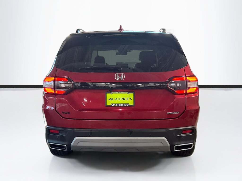 Used 2025 Honda Pilot Touring image 6