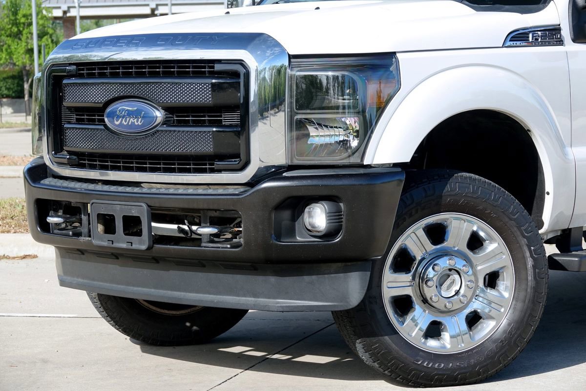 Used 2015 Ford F250 Lariat w/ Chrome Package image 8