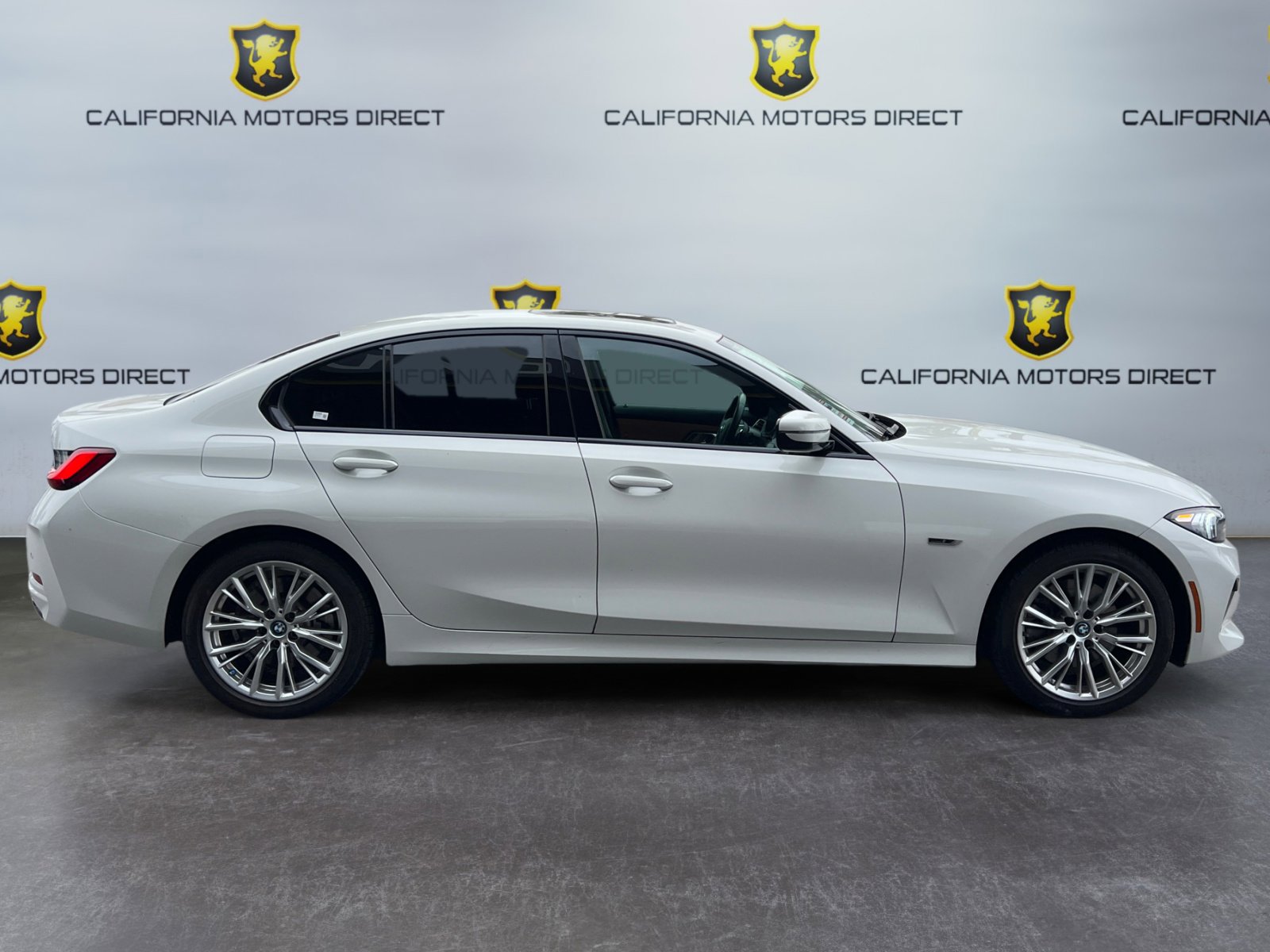 Used 2023 BMW 330e w/ Premium Package image 6