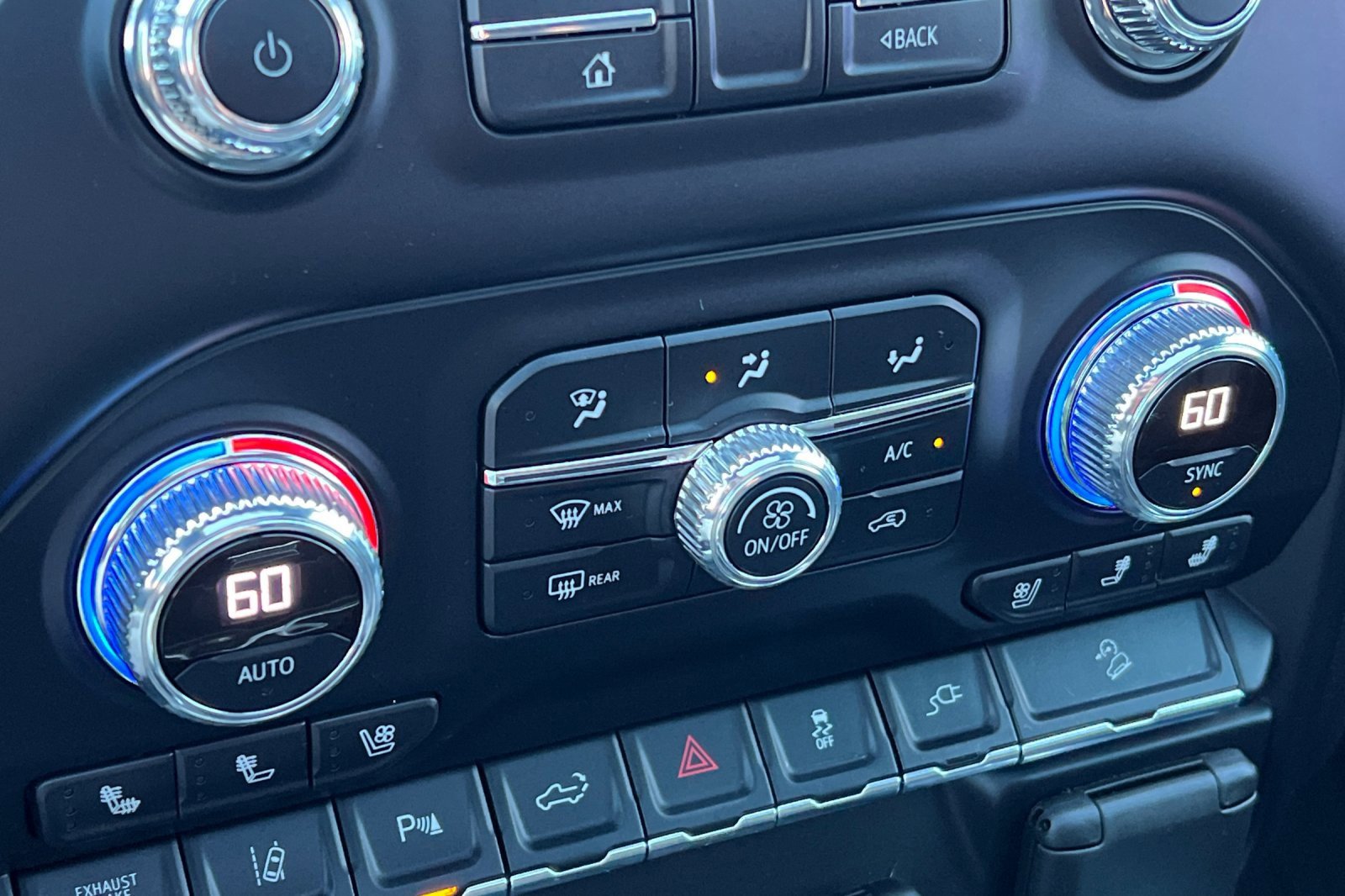 Used 2020 GMC Sierra 3500 Denali w/ Denali Ultimate Package image 29