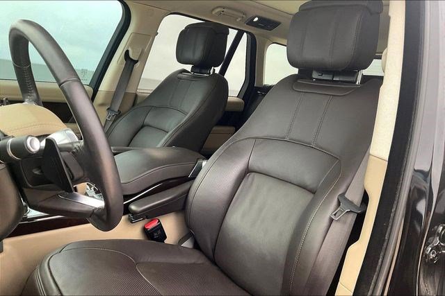Used 2022 Land Rover Range Rover Westminster Edition image 9