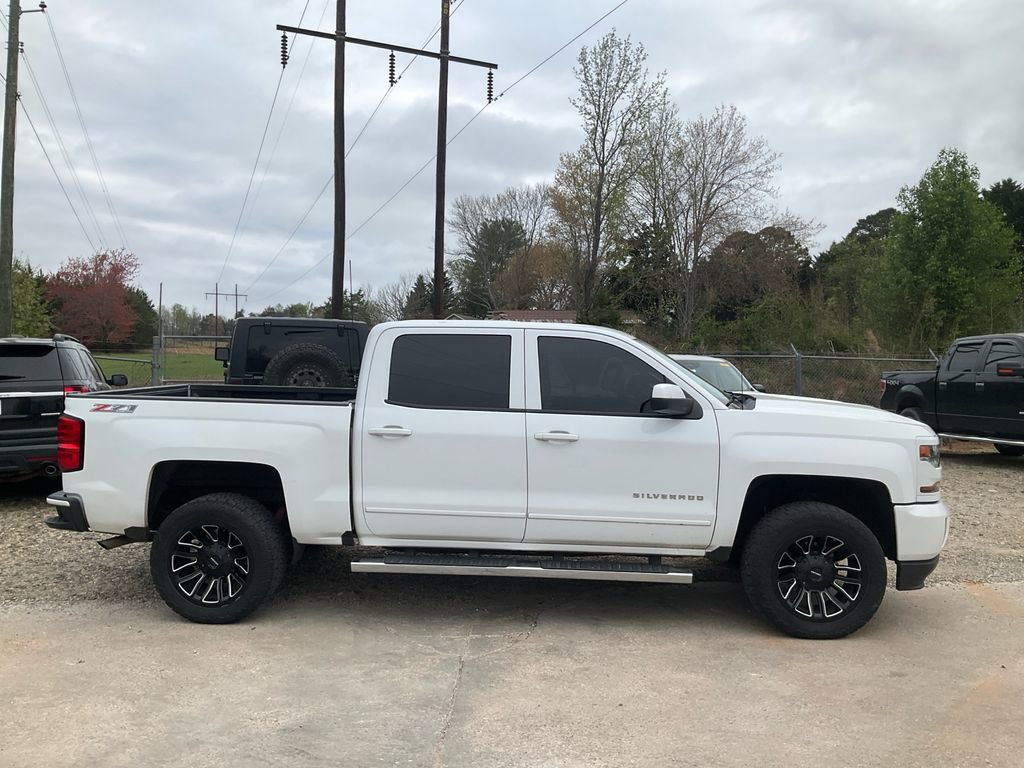 Used 2017 Chevrolet Silverado 1500 LT w/ All Star Edition image 4