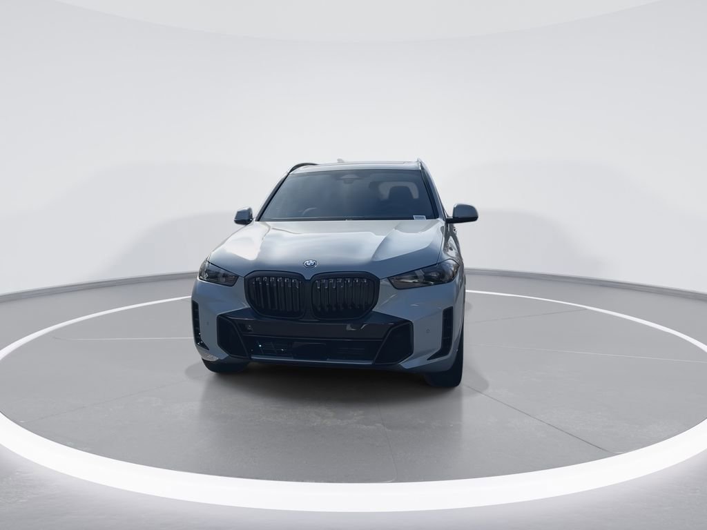 New 2026 BMW X5 xDrive50e w/ M Sport Package image 3