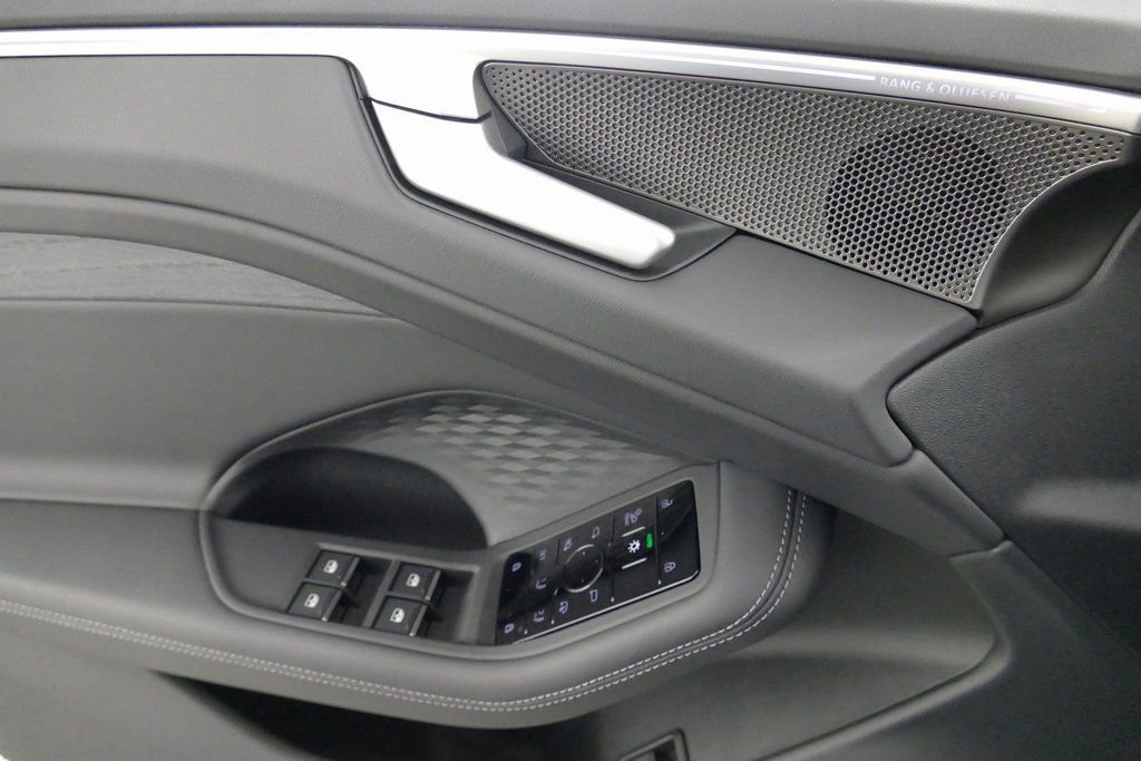 New 2026 Audi A6 Premium Plus AWD/4WD image 12