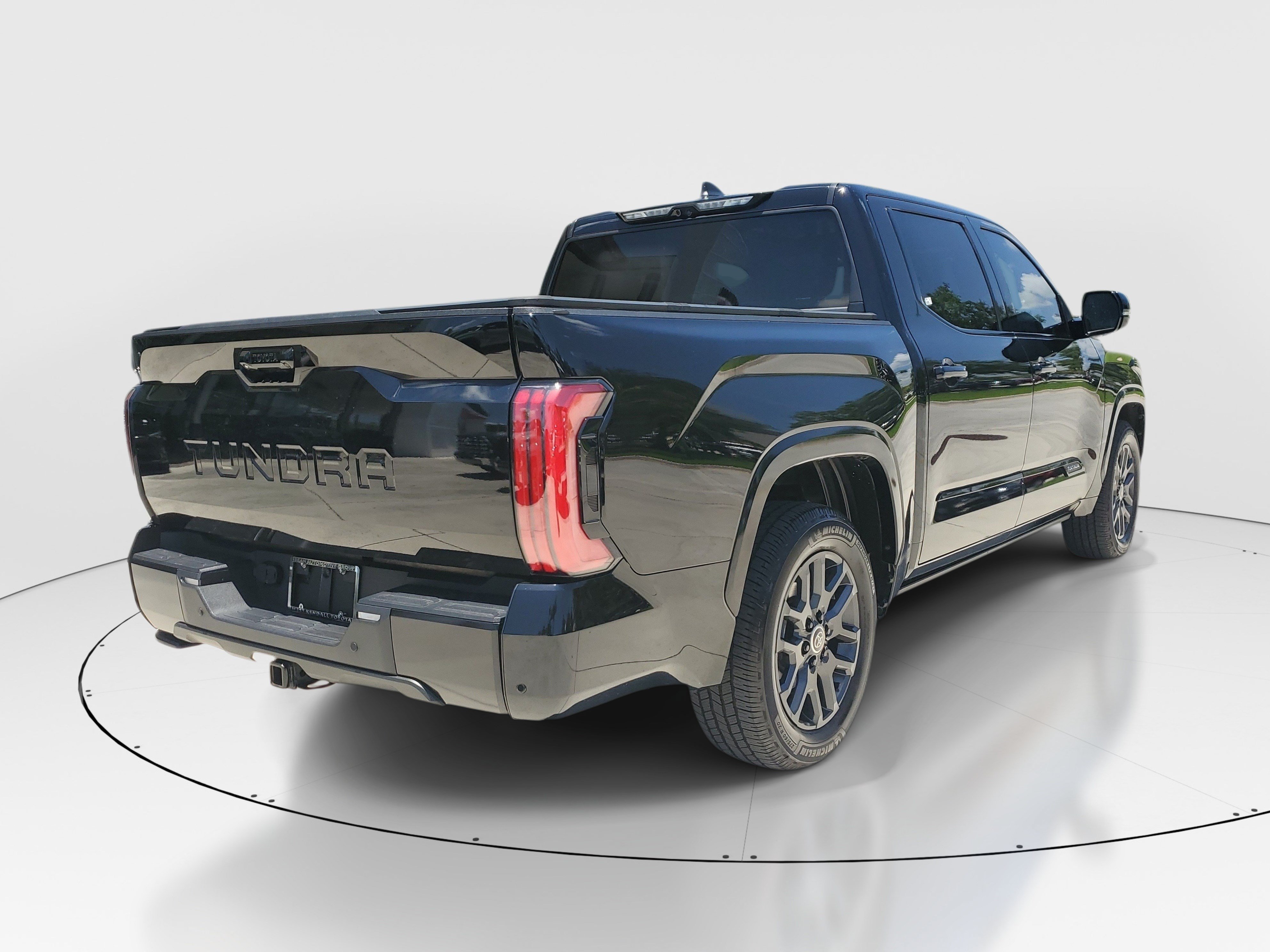 Used 2024 Toyota Tundra Platinum RWD image 6