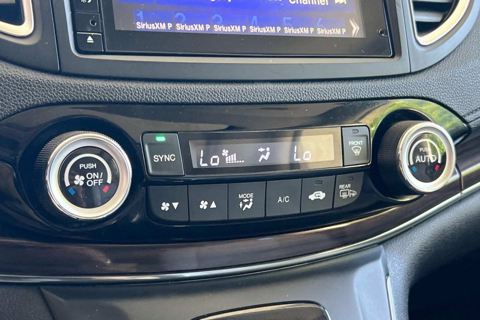 Used 2016 Honda CR-V EX-L image 17