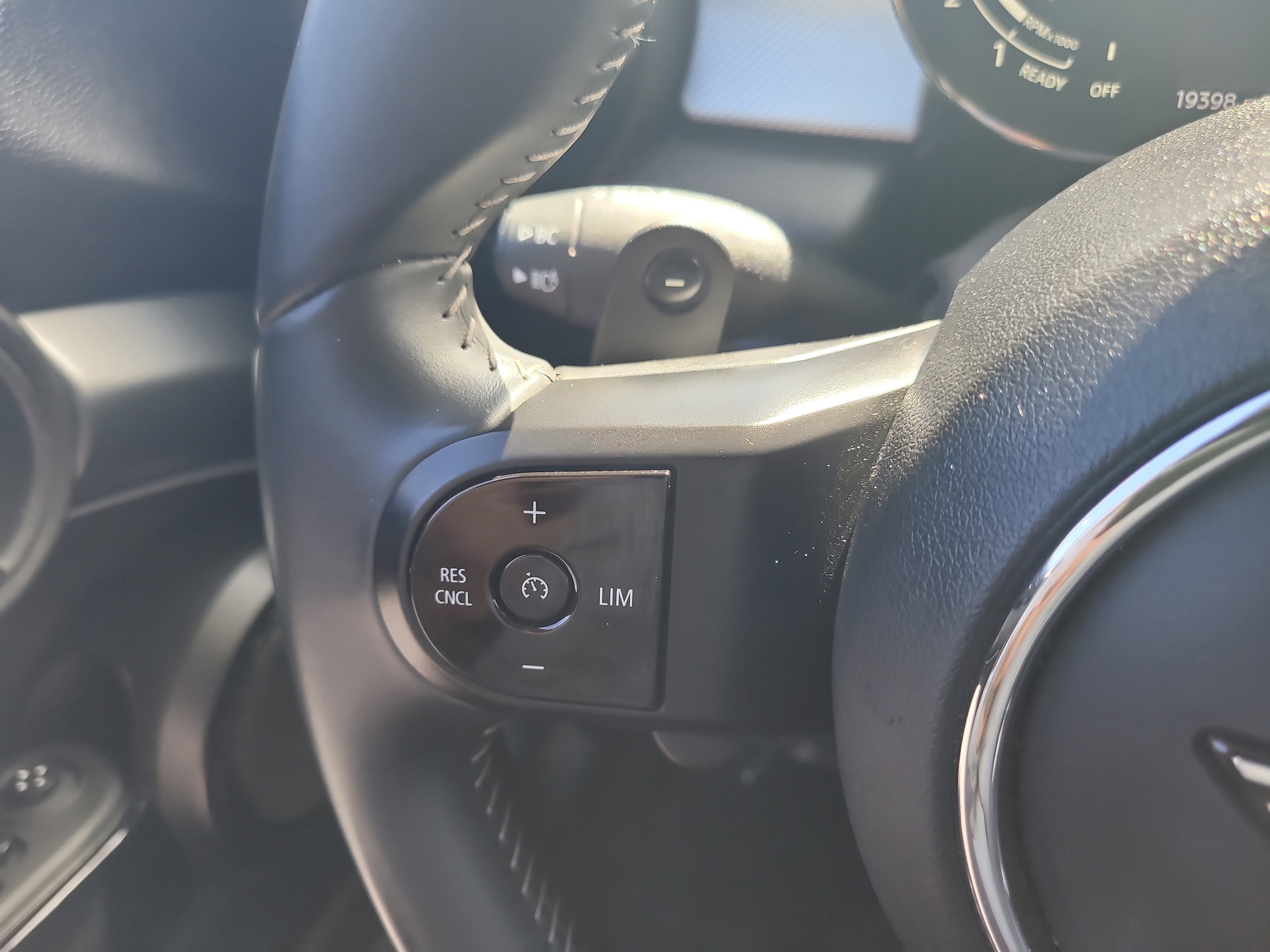 Used 2023 MINI Cooper S image 28