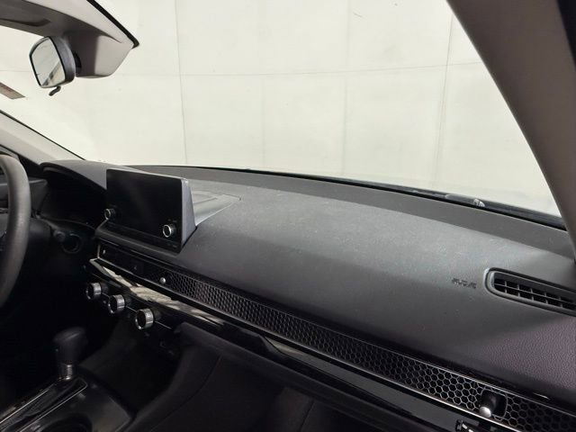 Used 2022 Honda Civic LX image 32