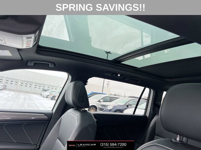 Used 2024 Volkswagen Tiguan SE R-Line image 19