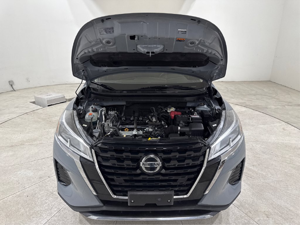 Used 2021 Nissan Kicks SV FWD image 16