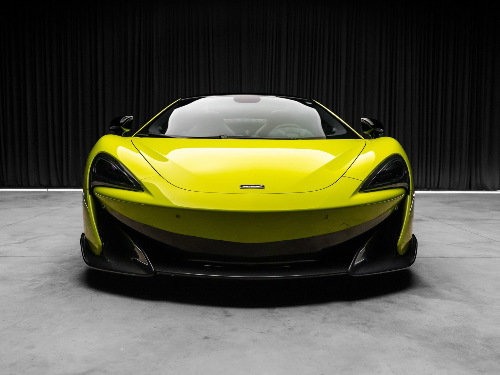 Used 2020 McLaren 600LT Spider RWD image 22