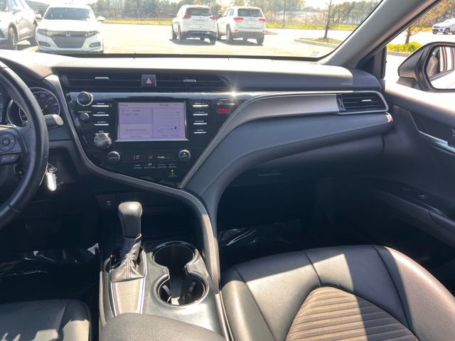 Used 2019 Toyota Camry SE image 14