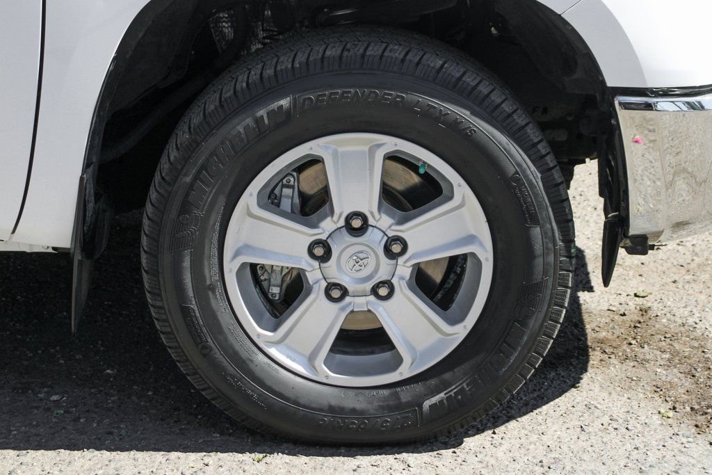 Used 2019 Toyota Tundra SR5 w/ SR5 Upgrade Package RWD image 37