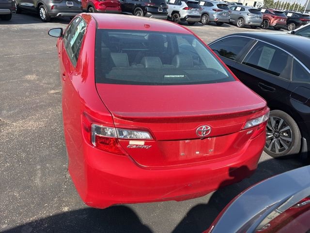 Used 2014 Toyota Camry SE FWD image 5