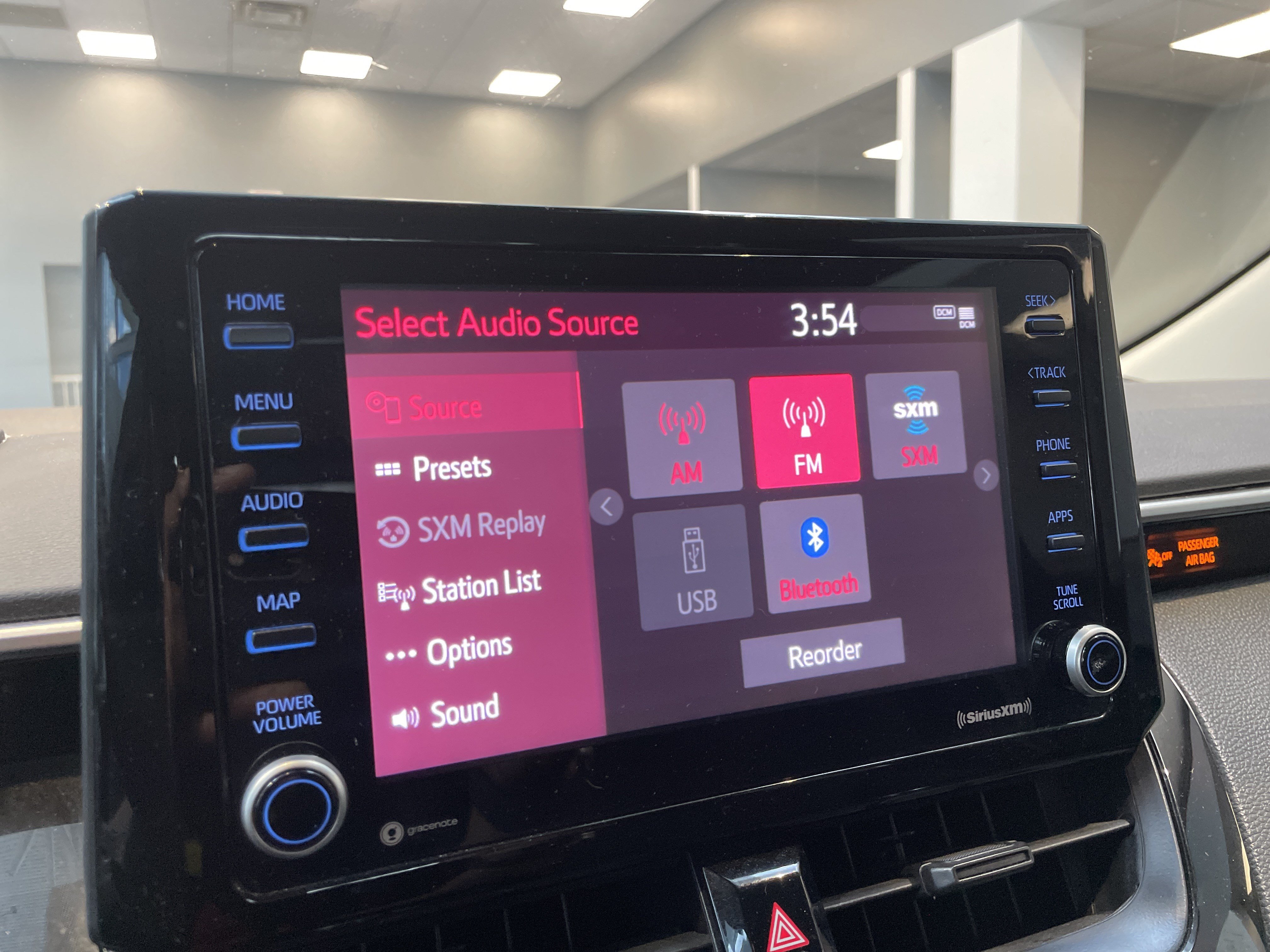 Used 2022 Toyota Corolla LE FWD image 26