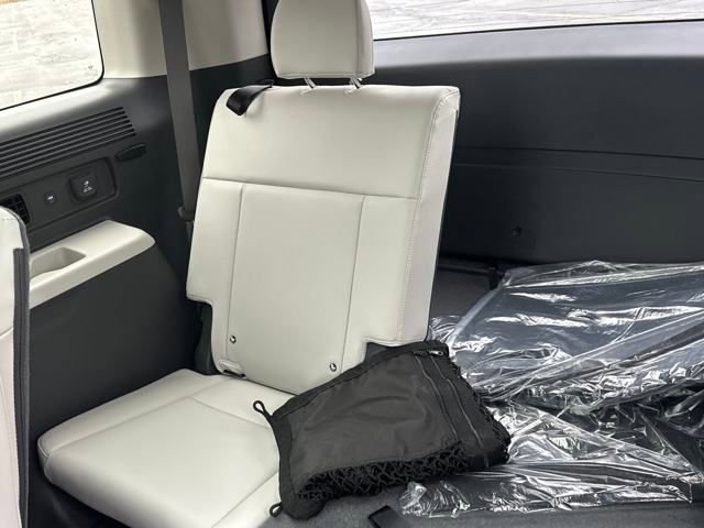 New 2025 Hyundai Santa Fe Calligraphy image 11