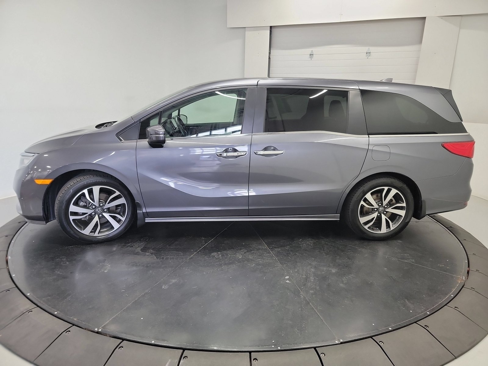 Certified 2023 Honda Odyssey Touring image 5