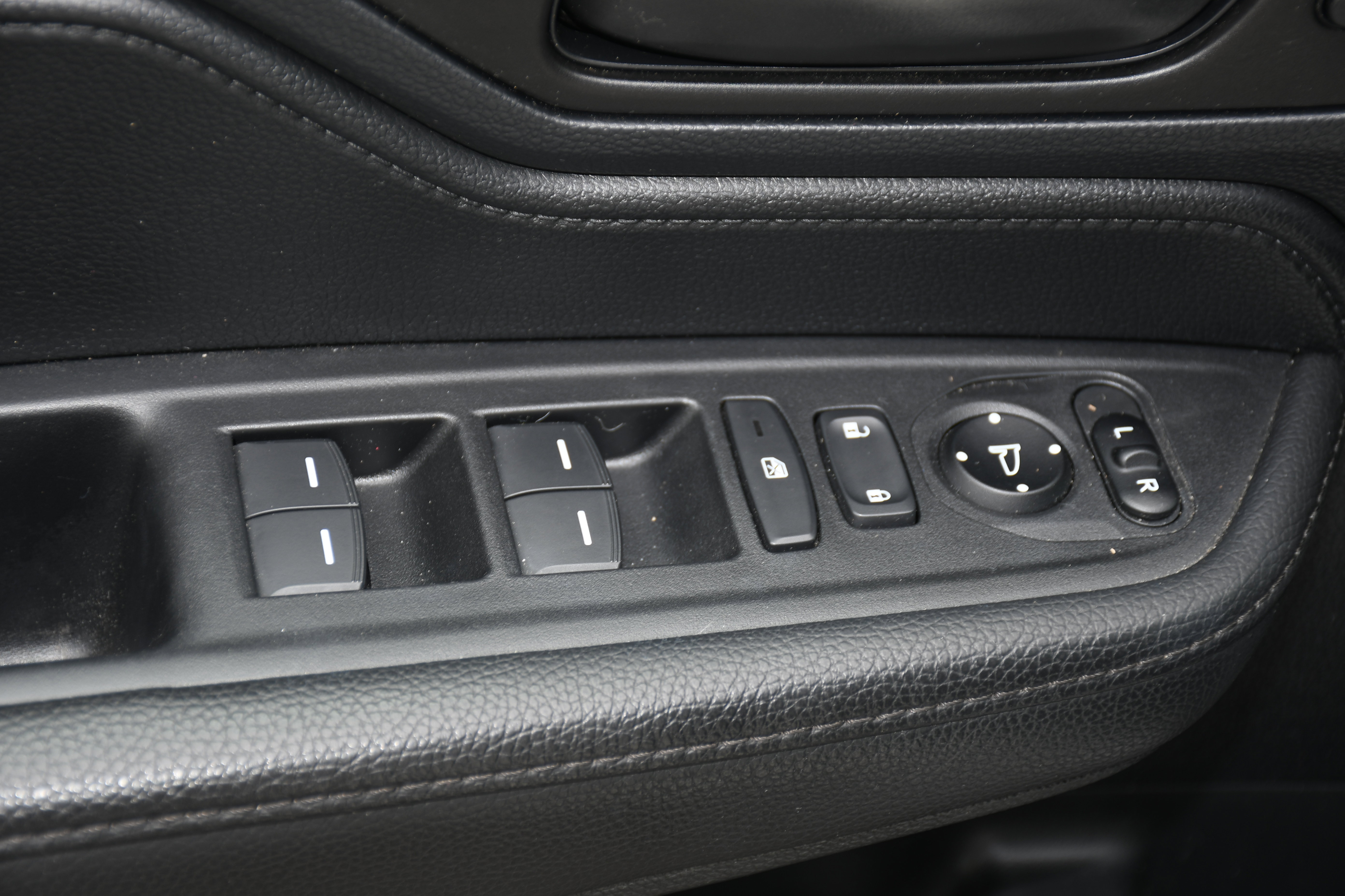 Used 2024 Honda Odyssey EX-L image 11