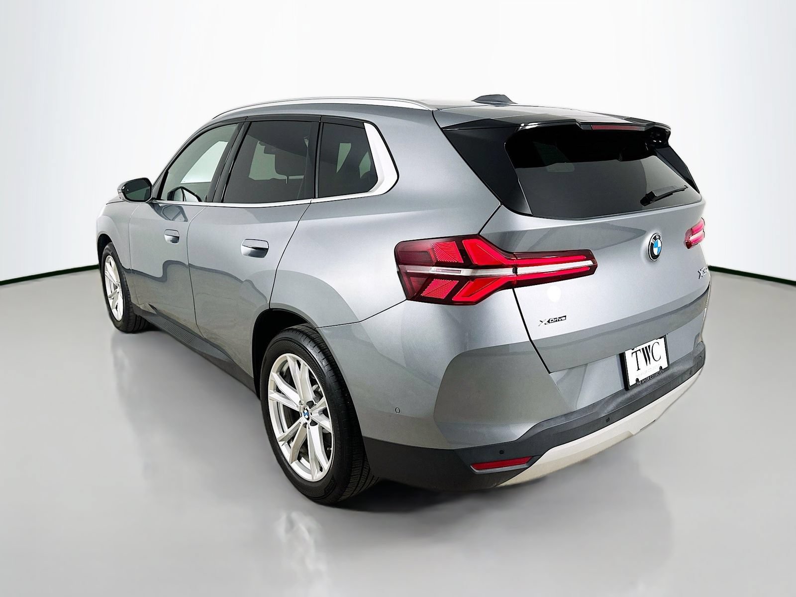 Used 2025 BMW X3 xDrive30i AWD/4WD image 7