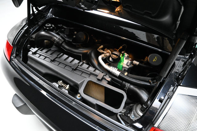 Used 2003 Porsche 911 GT2 RWD image 40