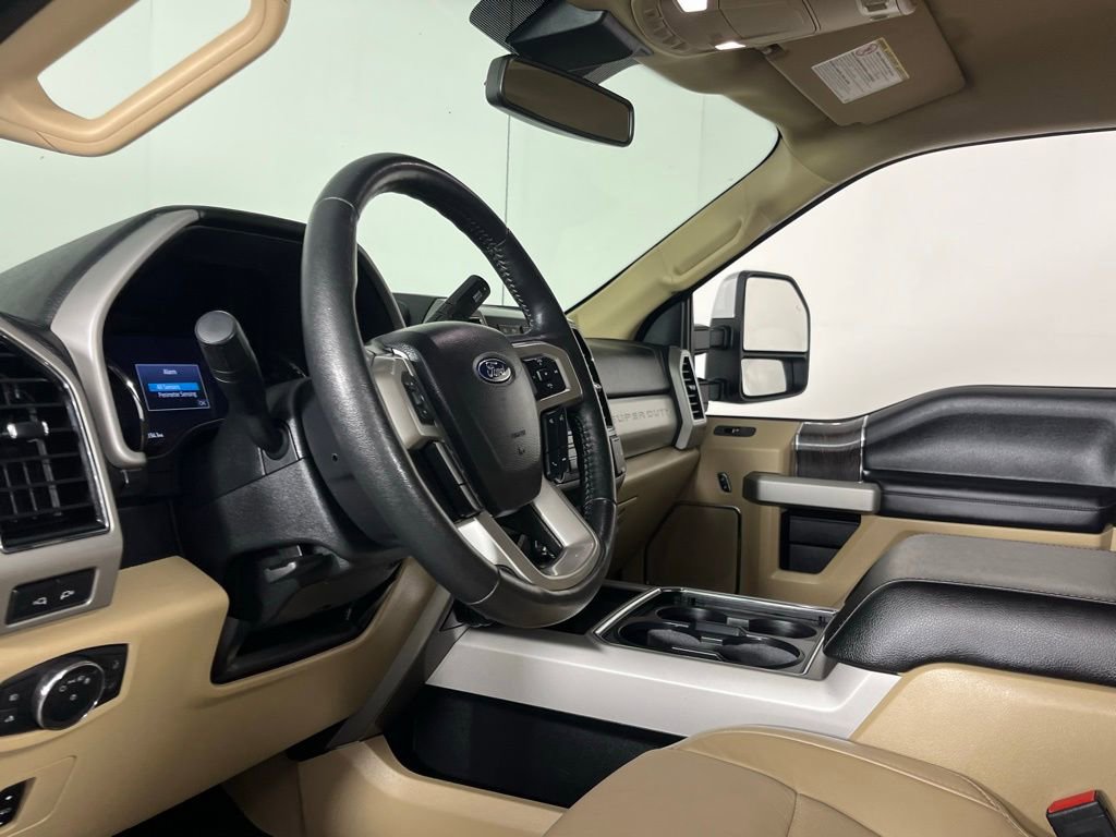 Used 2020 Ford F250 Lariat w/ Chrome Package image 24