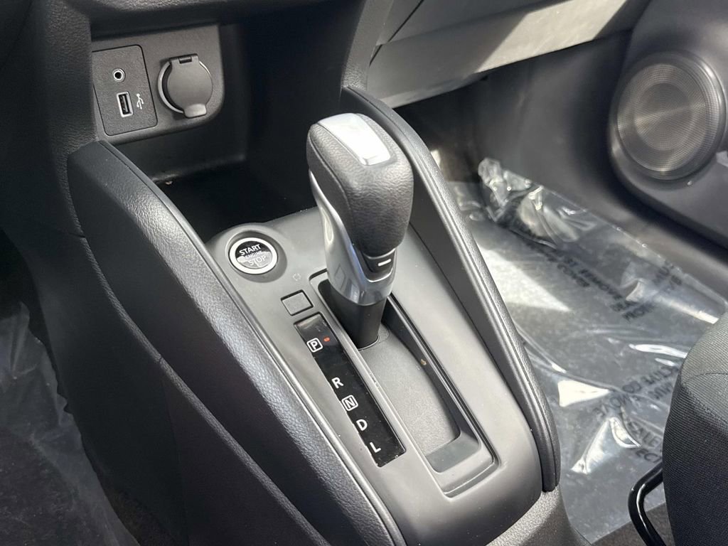 Certified 2025 Nissan Kicks Play S FWD image 26