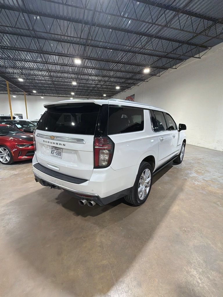 Used 2021 Chevrolet Suburban High Country w/ Premium Package RWD image 13