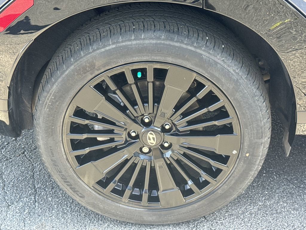 Used 2025 Hyundai Santa Fe Calligraphy image 17