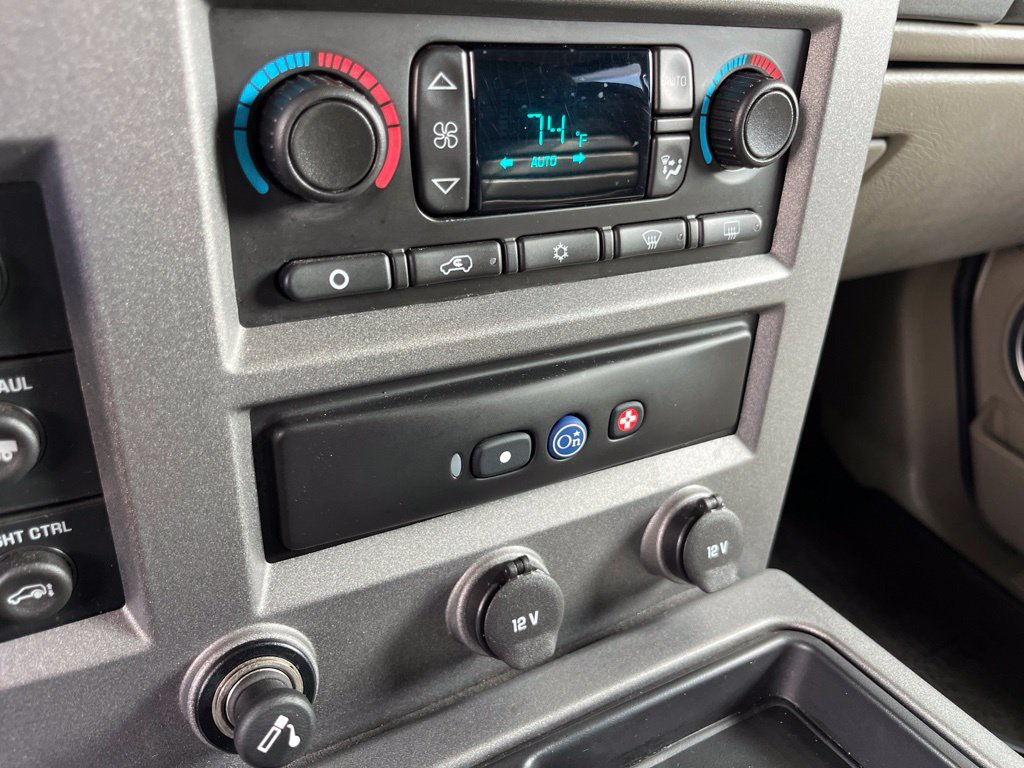Used 2003 HUMMER H2 w/ Preferred Equipment Group AWD/4WD image 32