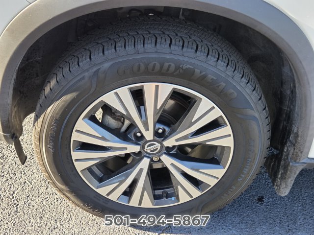 Used 2021 Nissan Rogue SV FWD image 16