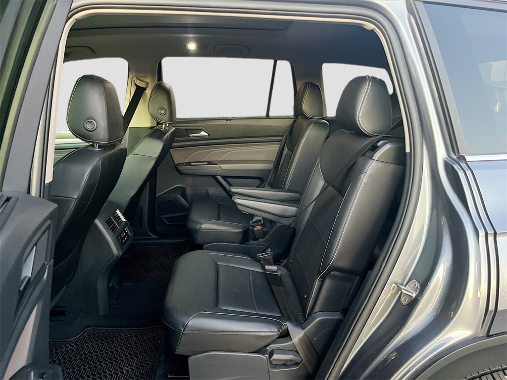 Used 2023 Volkswagen Atlas SE w/ Panoramic Sunroof Package image 24