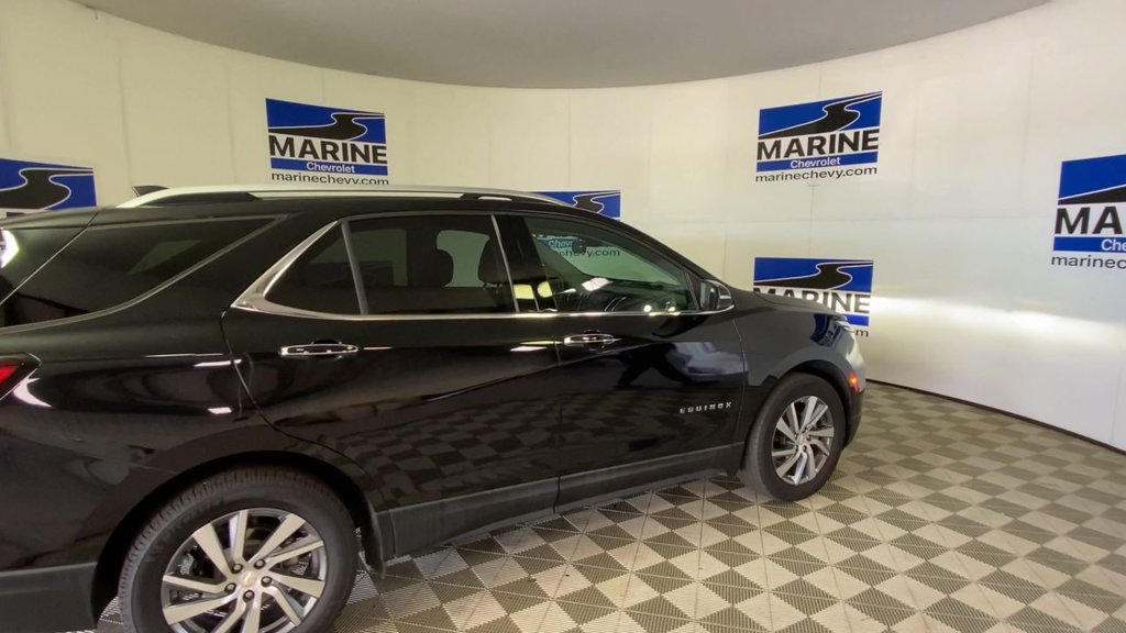 Used 2022 Chevrolet Equinox Premier AWD/4WD image 2