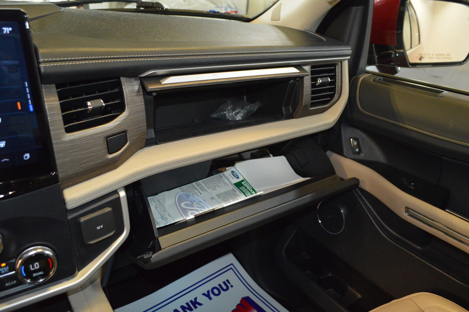 Used 2022 Ford Expedition Max Limited image 22