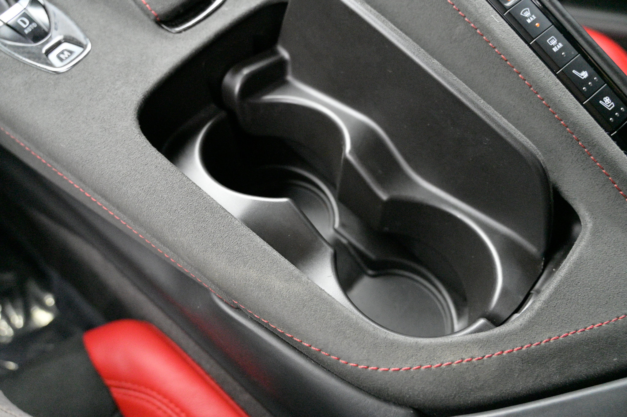 Used 2022 Chevrolet Corvette Stingray Premium Conv w/ Z51 Performance Package image 29