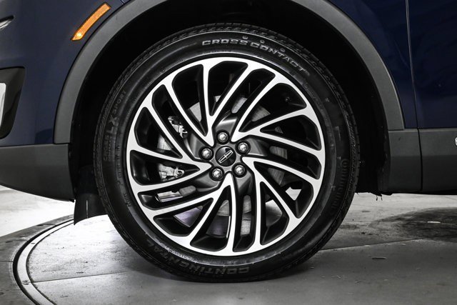 Used 2019 Lincoln Nautilus Reserve image 25