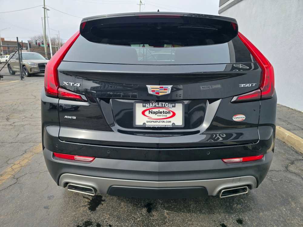 Used 2023 Cadillac XT4 Premium Luxury image 13