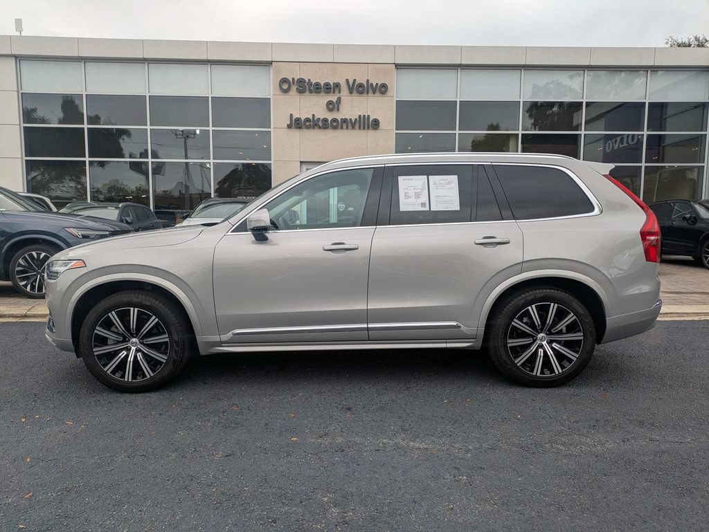 Certified 2025 Volvo XC90 B5 Core AWD/4WD image 3